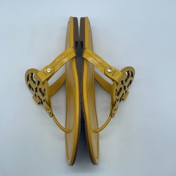 Tory Burch Yellow Leather T strap miller thong sandals 7 - Picture 5 of 9